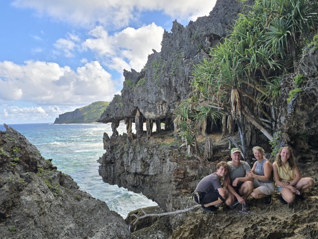 Rurutu Caves