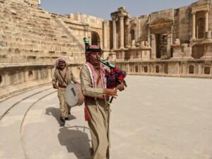 Read more about the article Jerash, a Jordanian Cooking Class and the Dead Sea