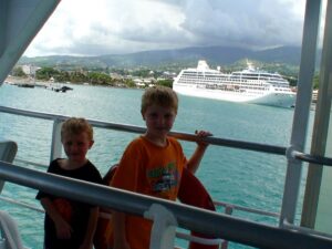 Read more about the article Aranui 3 Day 1: The Day the Aranui Turned Our Cabin Into a Washing Machine