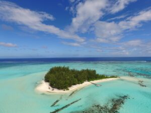 Read more about the article Aranui 5 Day 13: The Last Breakfast and the Helicopter Through the Clouds