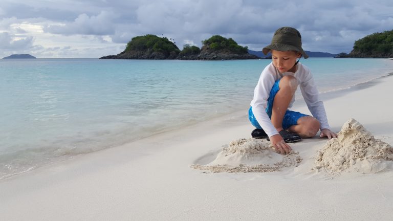 Read more about the article Sand Castle Contest For Charity (Oahu, Hawaii)